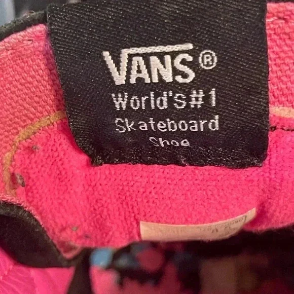 Vans- “off the wall “ worlds #1 skateboard shoe - Picture 5 of 8